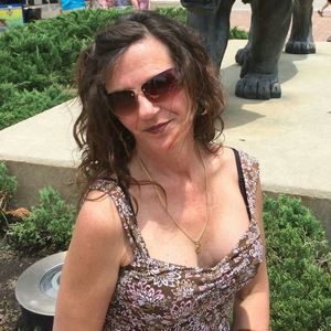 Meet your Posher, Elaina